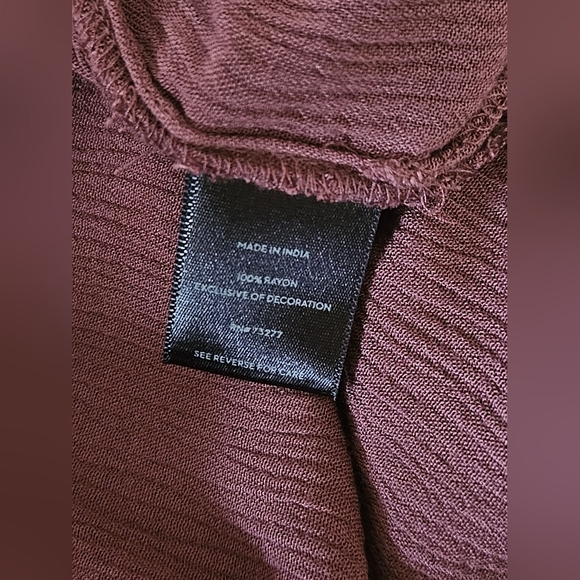 Simply Vera Wang Burgundy Rayon Long Sleeve Embroidered textured Blouse-Size XS - Picture 6 of 6